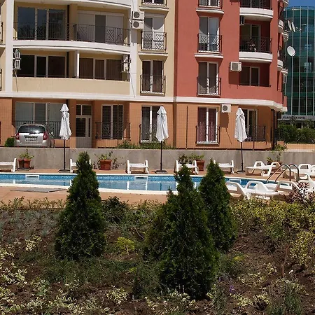 Sunflower Complex Апартхотел 3*