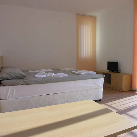 Aparthotel Sunflower Complex